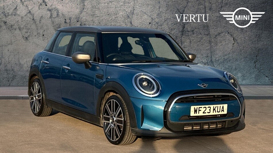 MINI Hatchback 1.5 Cooper Exclusive Premium 5dr Auto Petrol Hatchback